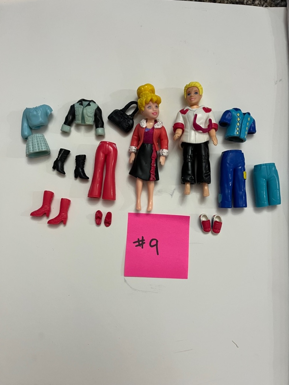 Polly Pocket Doll Outfit Set - Mixed Colors (Red, Blue, Black) 1Male/1 Female